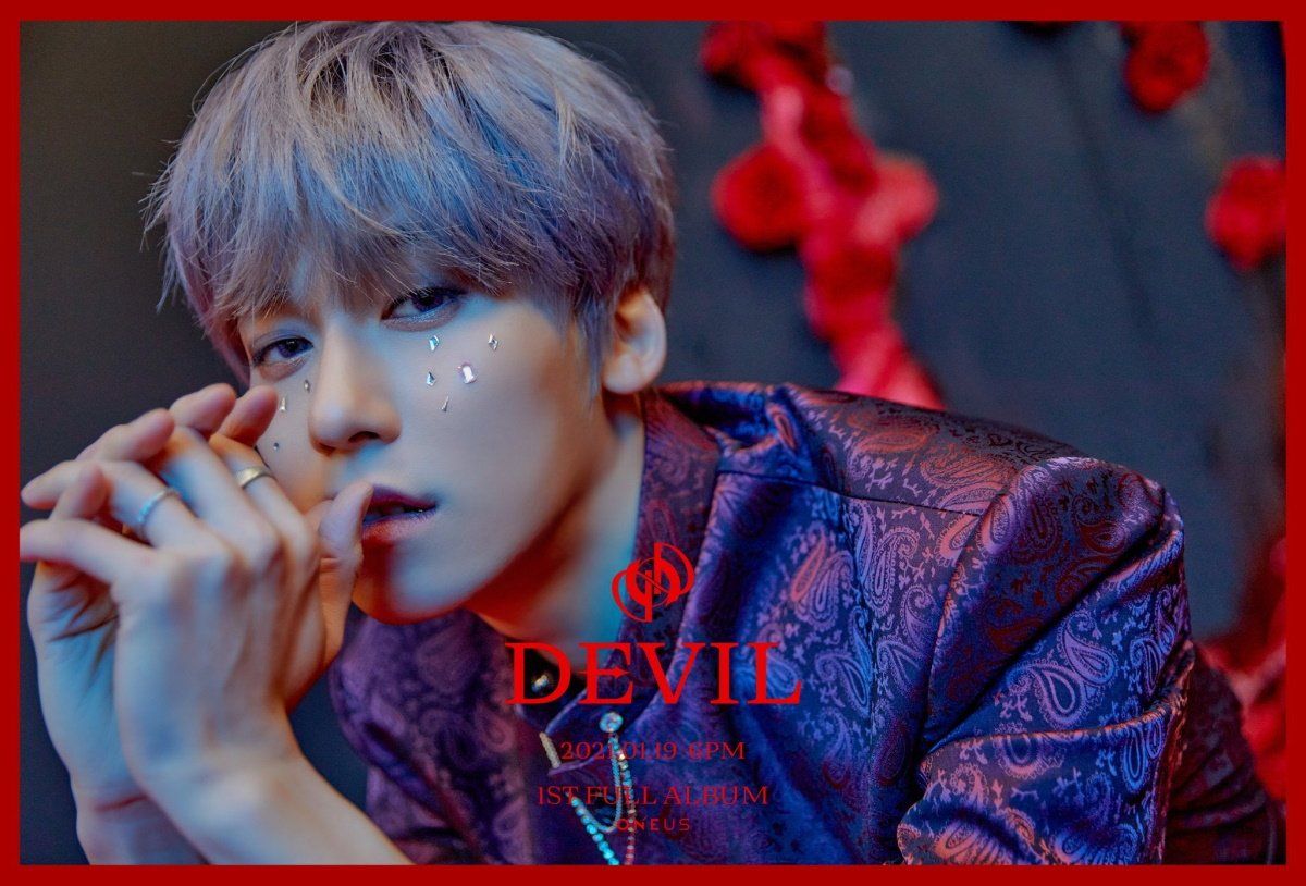 ONEUS reveal Xion & Keonhee's concept photo for 'Devil'