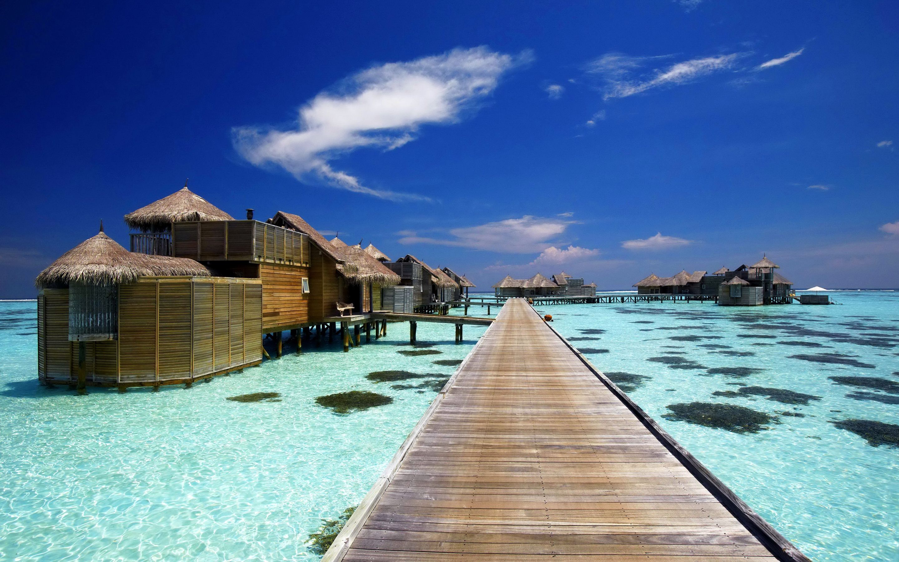 Luxury Resort in Maldives HD Wallpaper