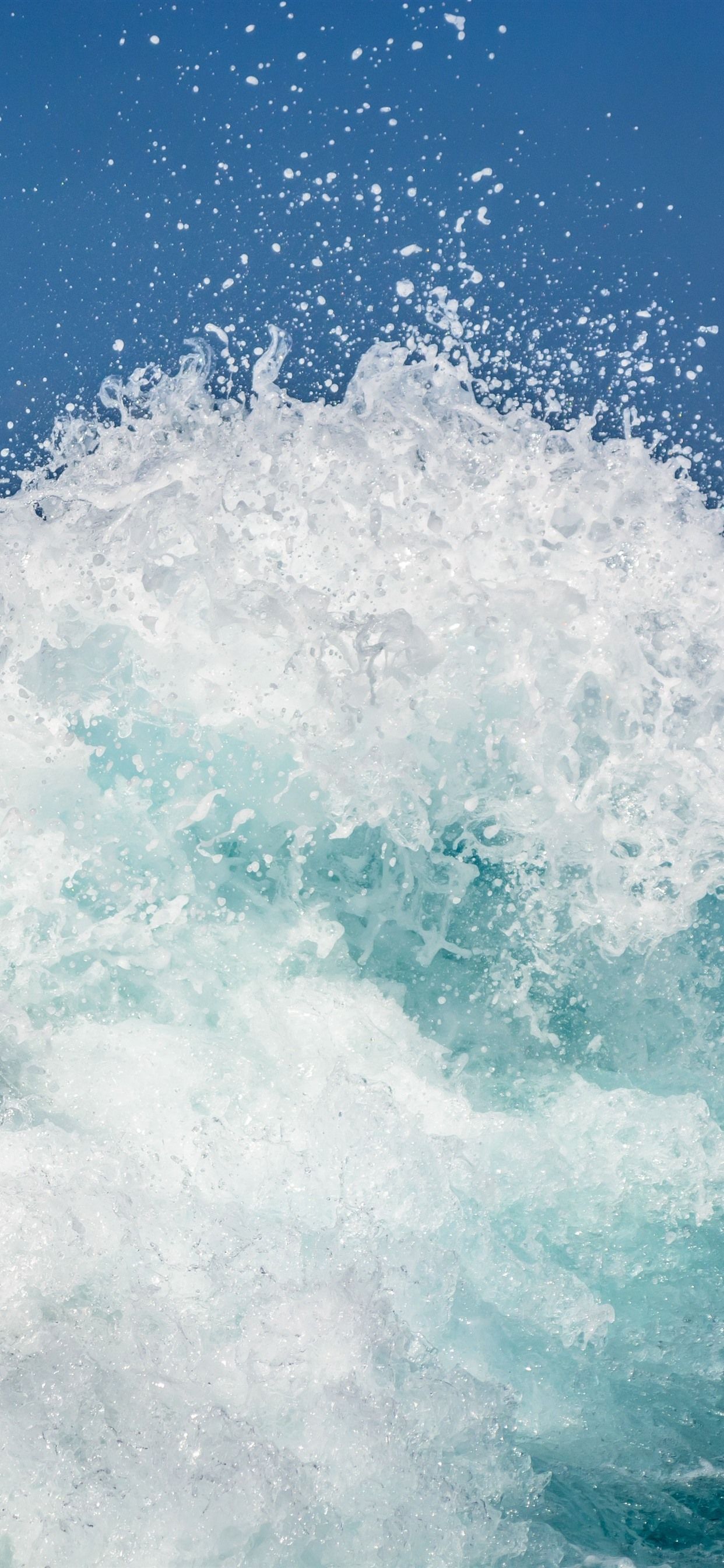 Wallpaper Sea, waves, water splash, water droplets 5120x2880 UHD 5K Picture, Image