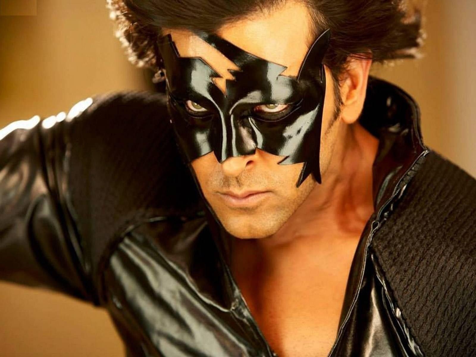 Hrithik Roshan wear Mask in Krrish 3