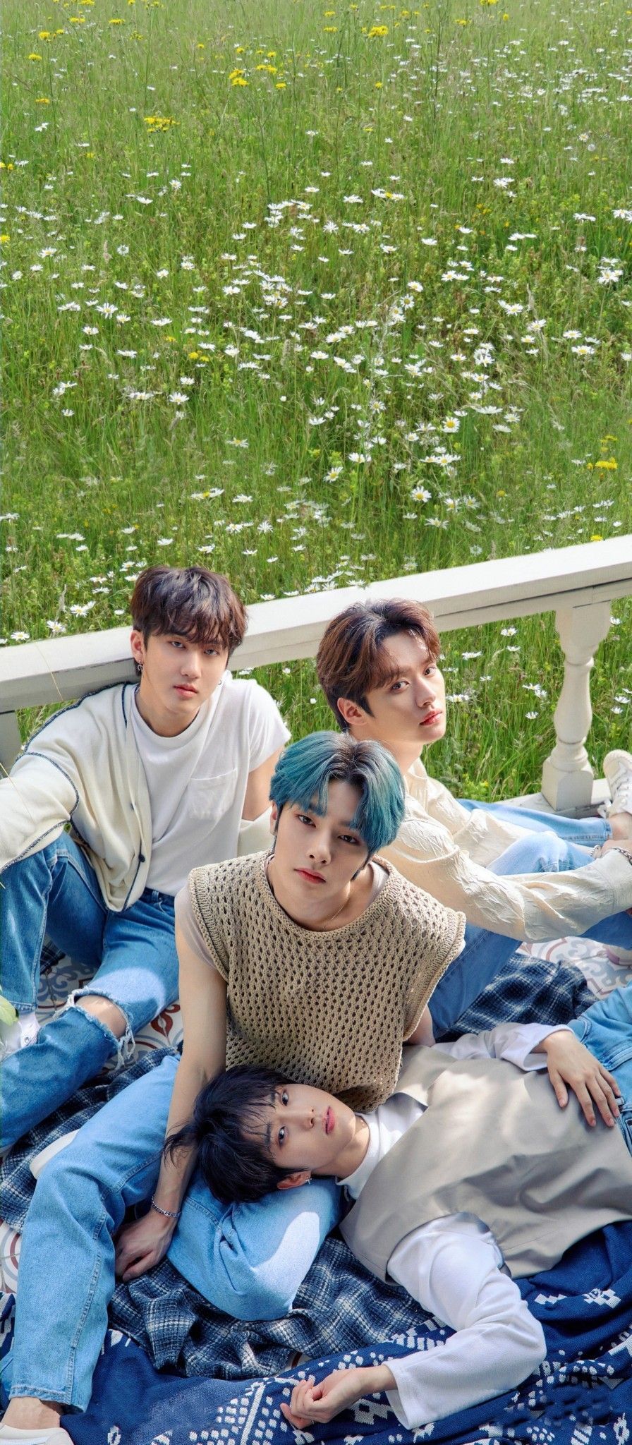 Lee Minho, Seo Changbin, Han Jisung, Yang Jeongin. Savage kids, Kid memes, Kids wallpaper