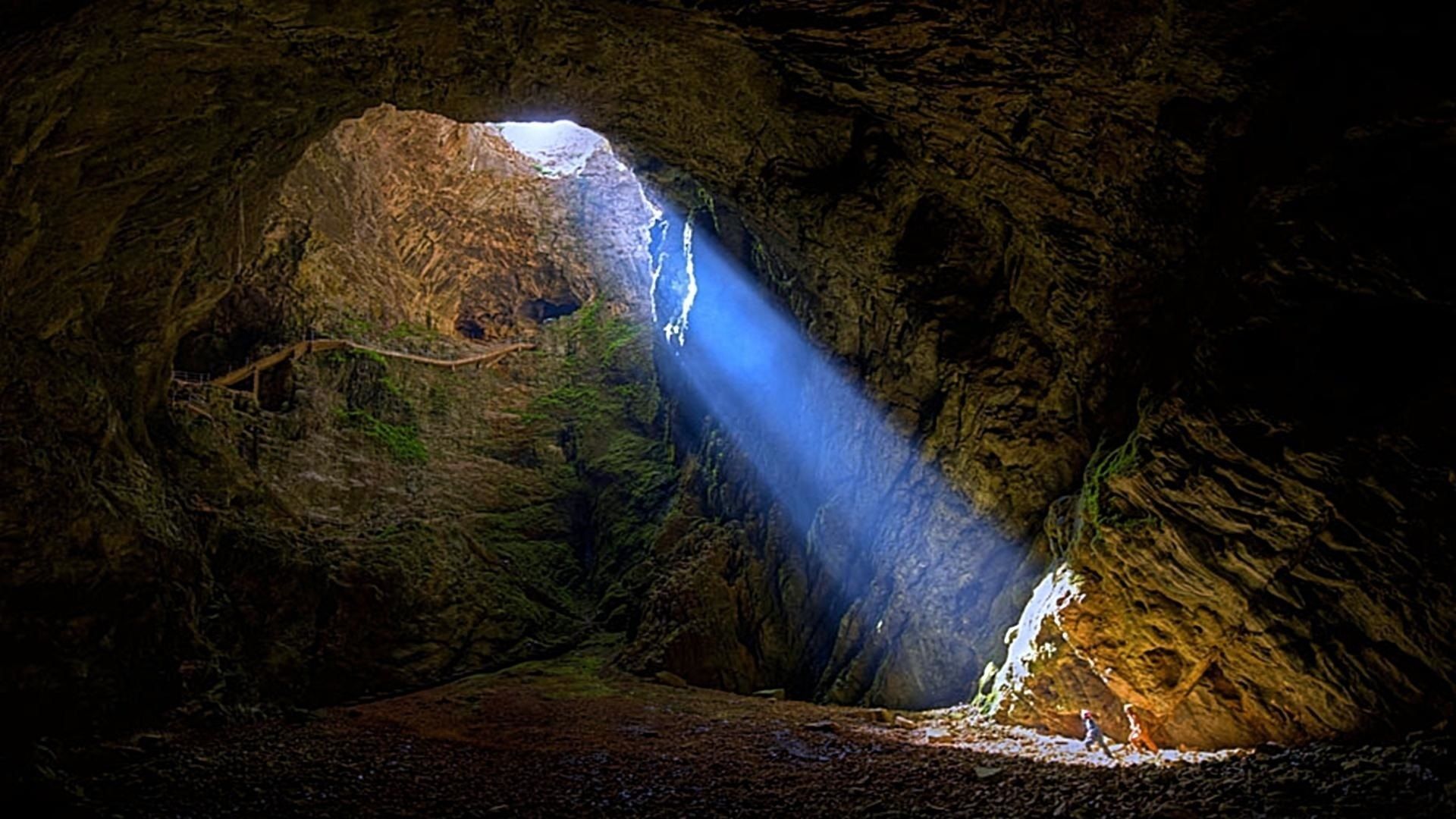 Wallpaper. Beautiful picture. photo. picture. cave, OPENING, sunbeam, Reed Flute Cave