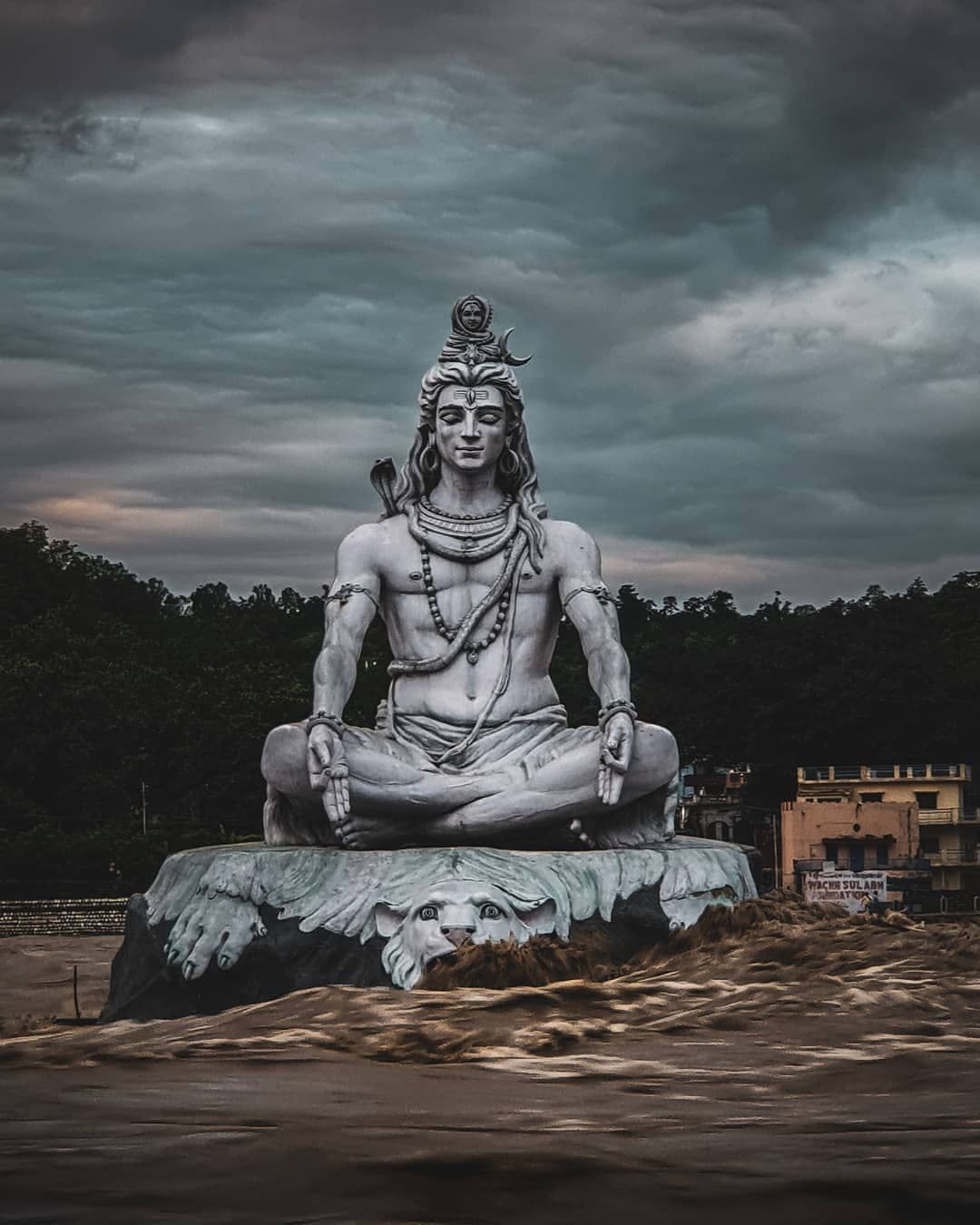 Shiva. Lord shiva pics, Lord shiva statue, Lord shiva