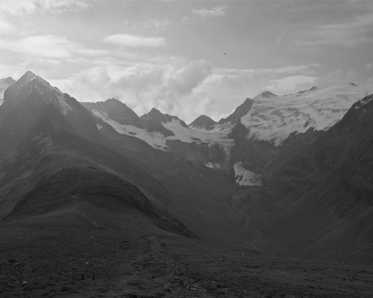 Free download Wallpaper 3840x2160 mountains distance sky black and white 4K [3840x2160] for your Desktop, Mobile & Tablet. Explore 4K Black and White Wallpaper. Black And White HD Wallpaper