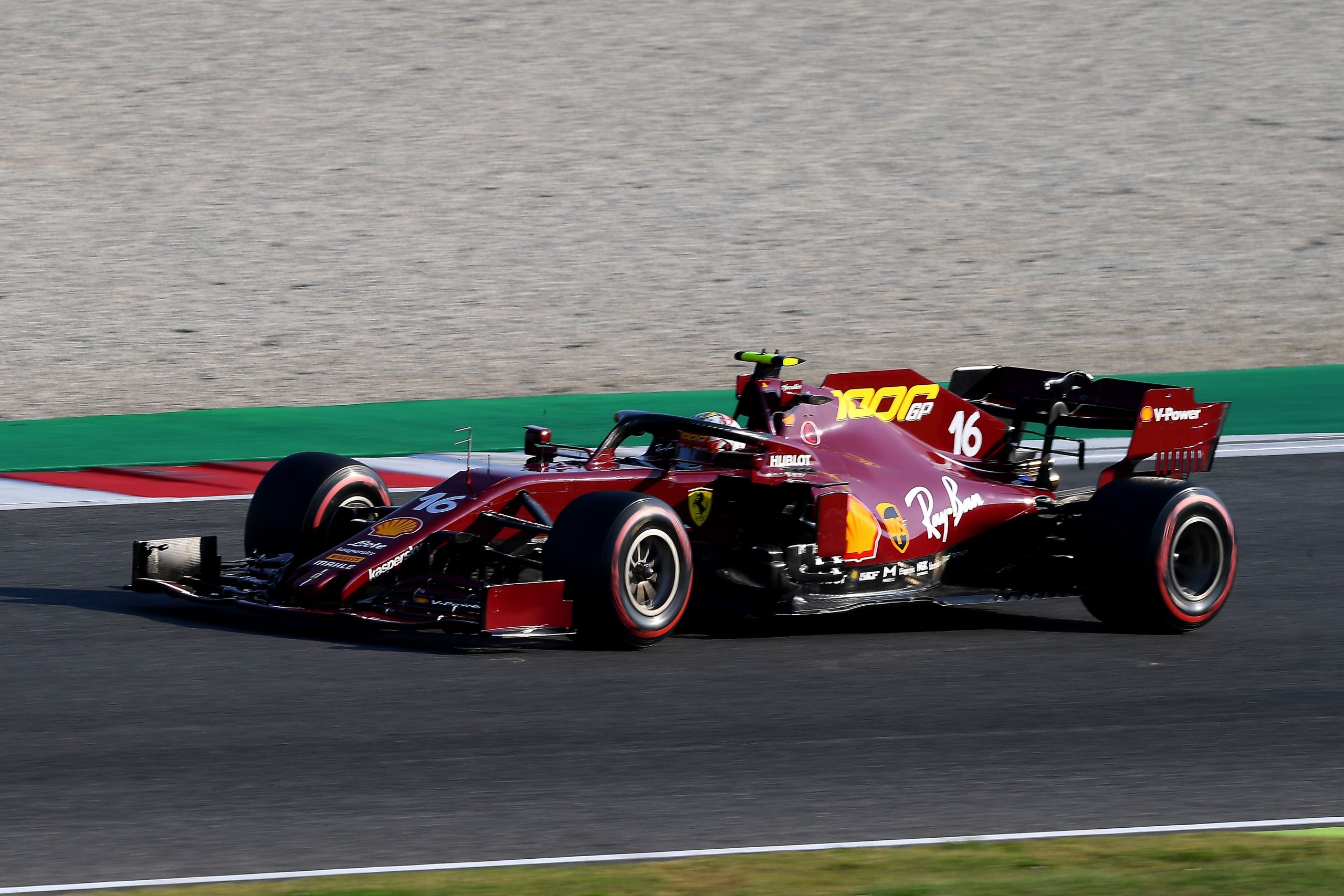Sainz: 2021 can be 'much better' for Ferrari