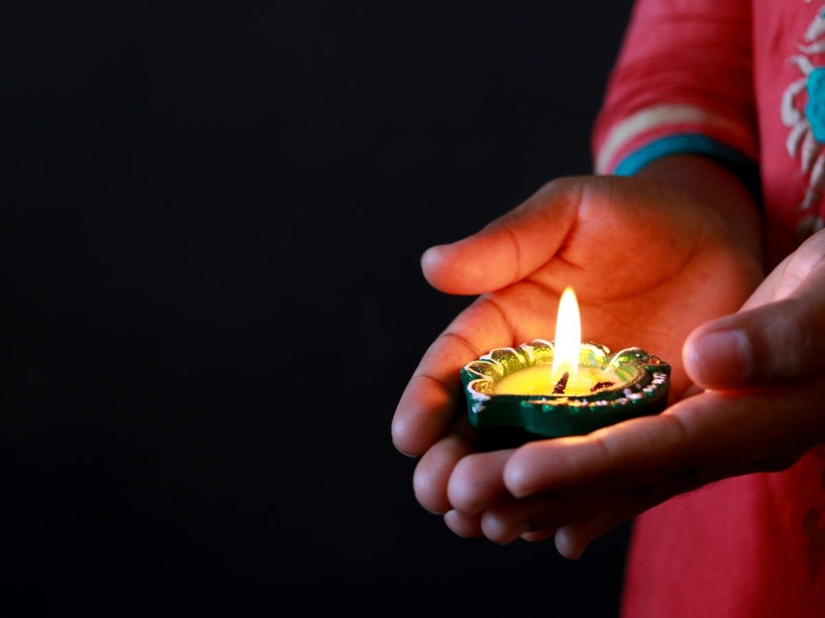 Happy Diwali 2020: Diwali Wishes, Messages, Image and Quotes to share with your loved ones of India