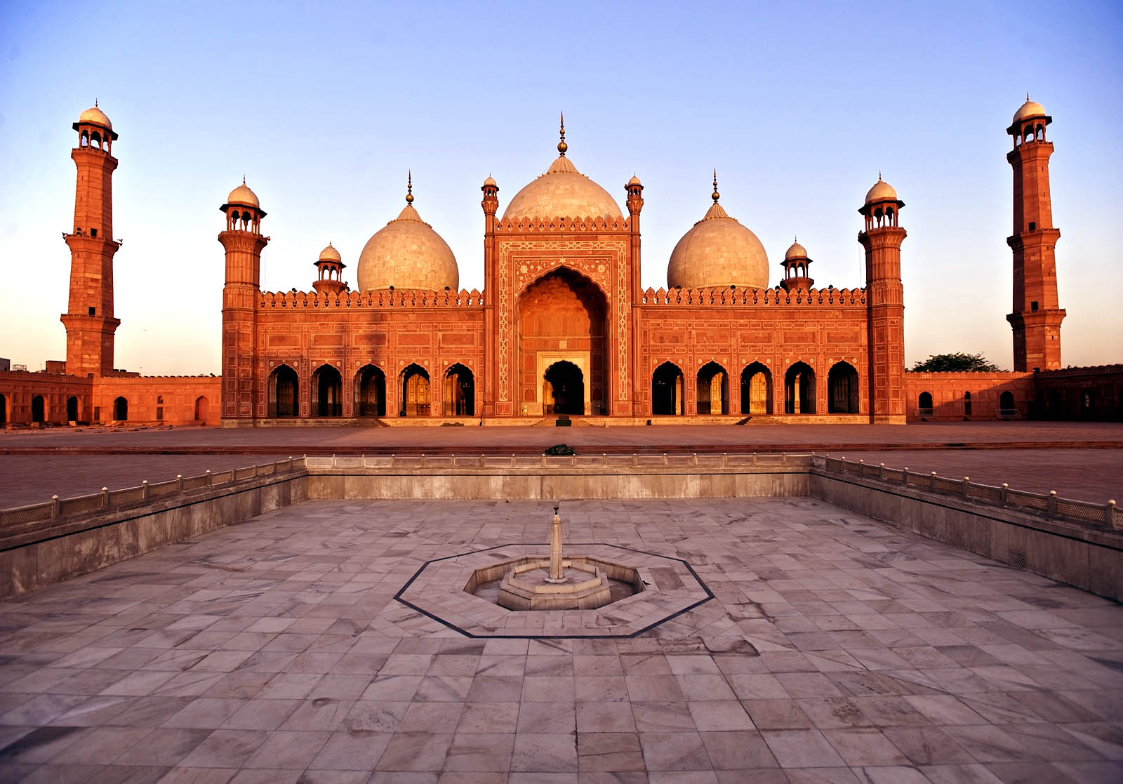 Historical Places Mosque HD Wallpaper