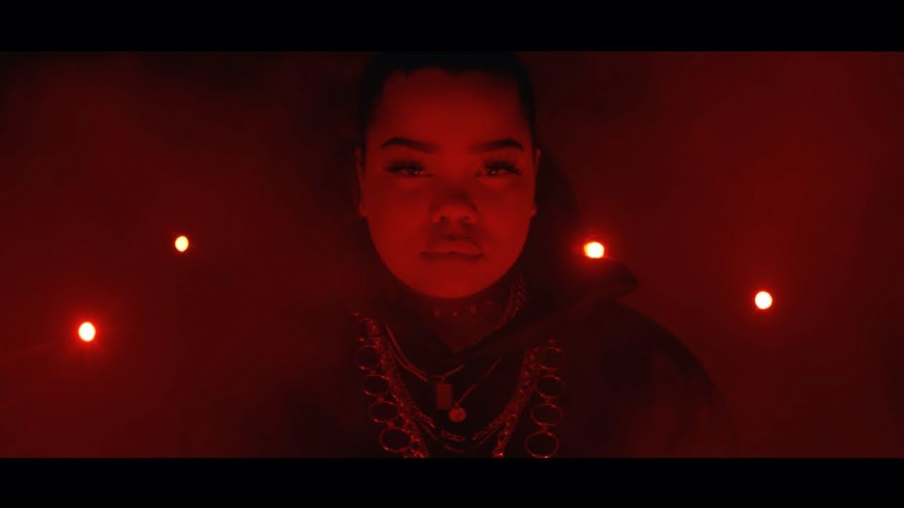 Zoe Wees (Official Video). Latest song lyrics, Music channel, Me me me song