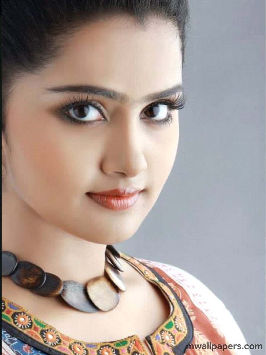 Anupama Parameswaran Latest HD Image (1080p) - #anupama #anupamaparameswaran #kollywood. Beautiful girl face, Beautiful women faces, Beautiful girl photo