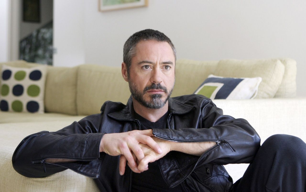 Robert Downey Jr in Black wallpaper. Robert Downey Jr in Black