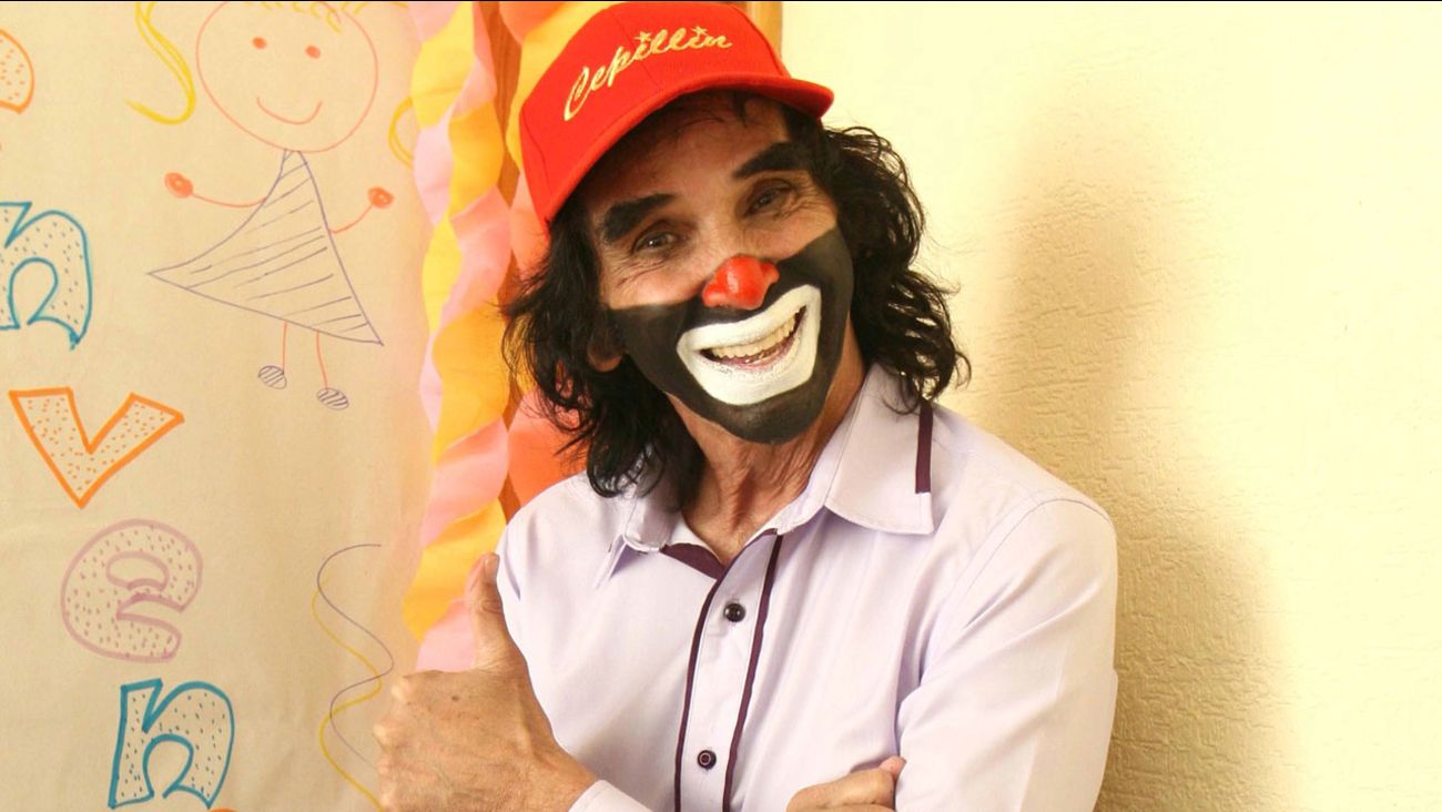 Ricardo González Gutiérrez, beloved Mexican clown known as Cepillín, dies at 75 Los Angeles
