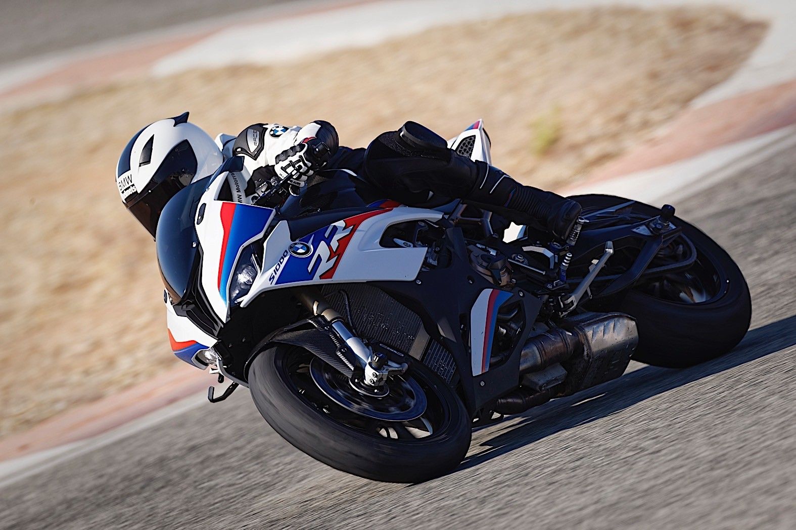 BMW S 1000 RR Revealed with New Engine and M Performance Parts