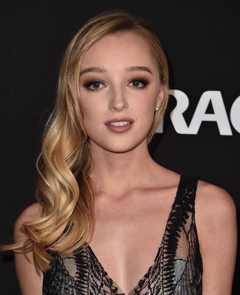 Phoebe Dynevor Says Watching Bridgeton's NSFW Scenes With Her Family Was 'Awkward'