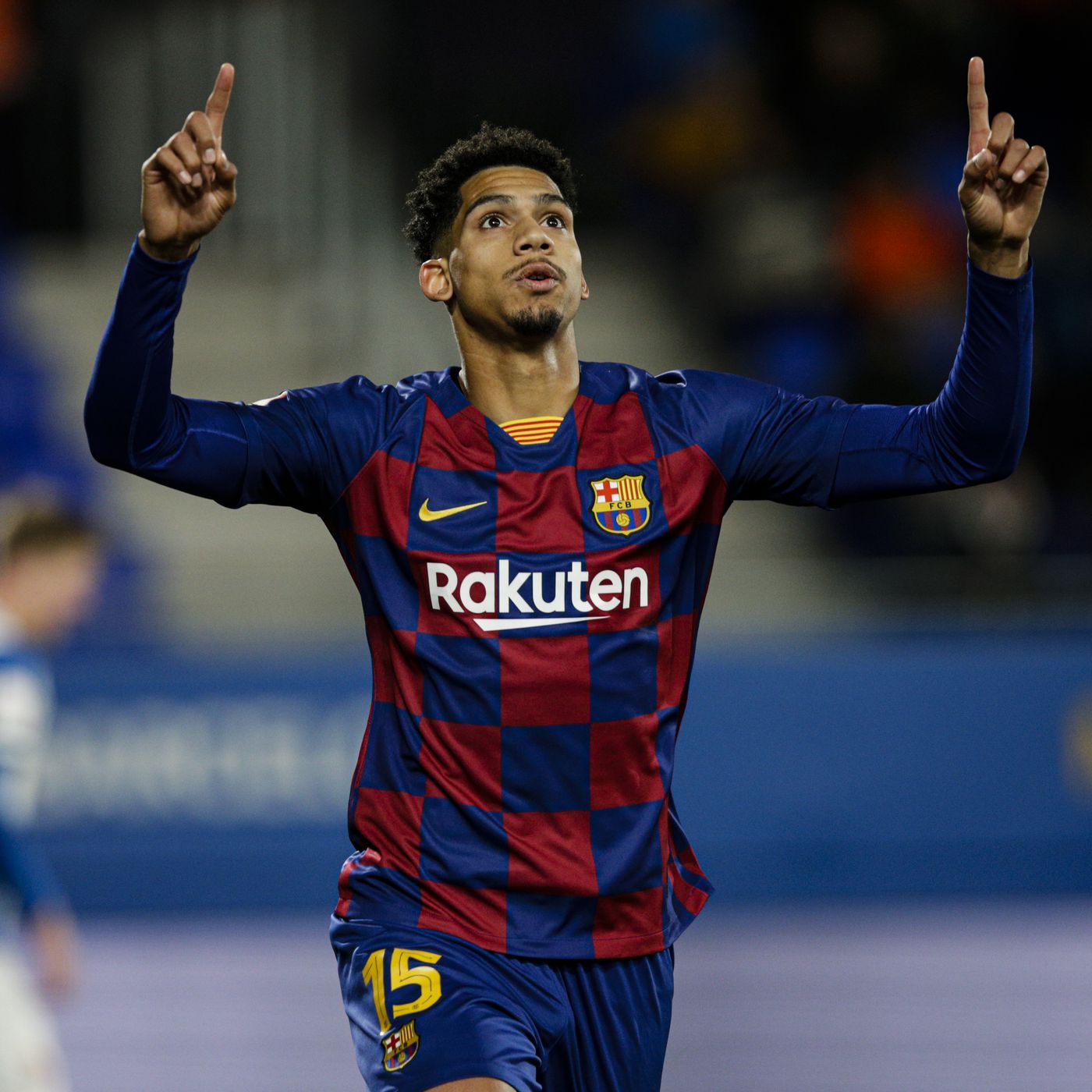 Barcelona set to promote Ronald Araujo to first team