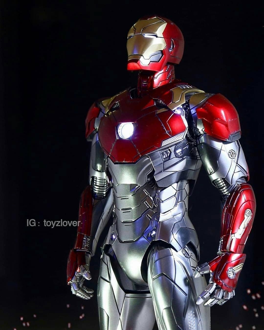 Iron Man. Iron man, Iron man suit, Iron man armor