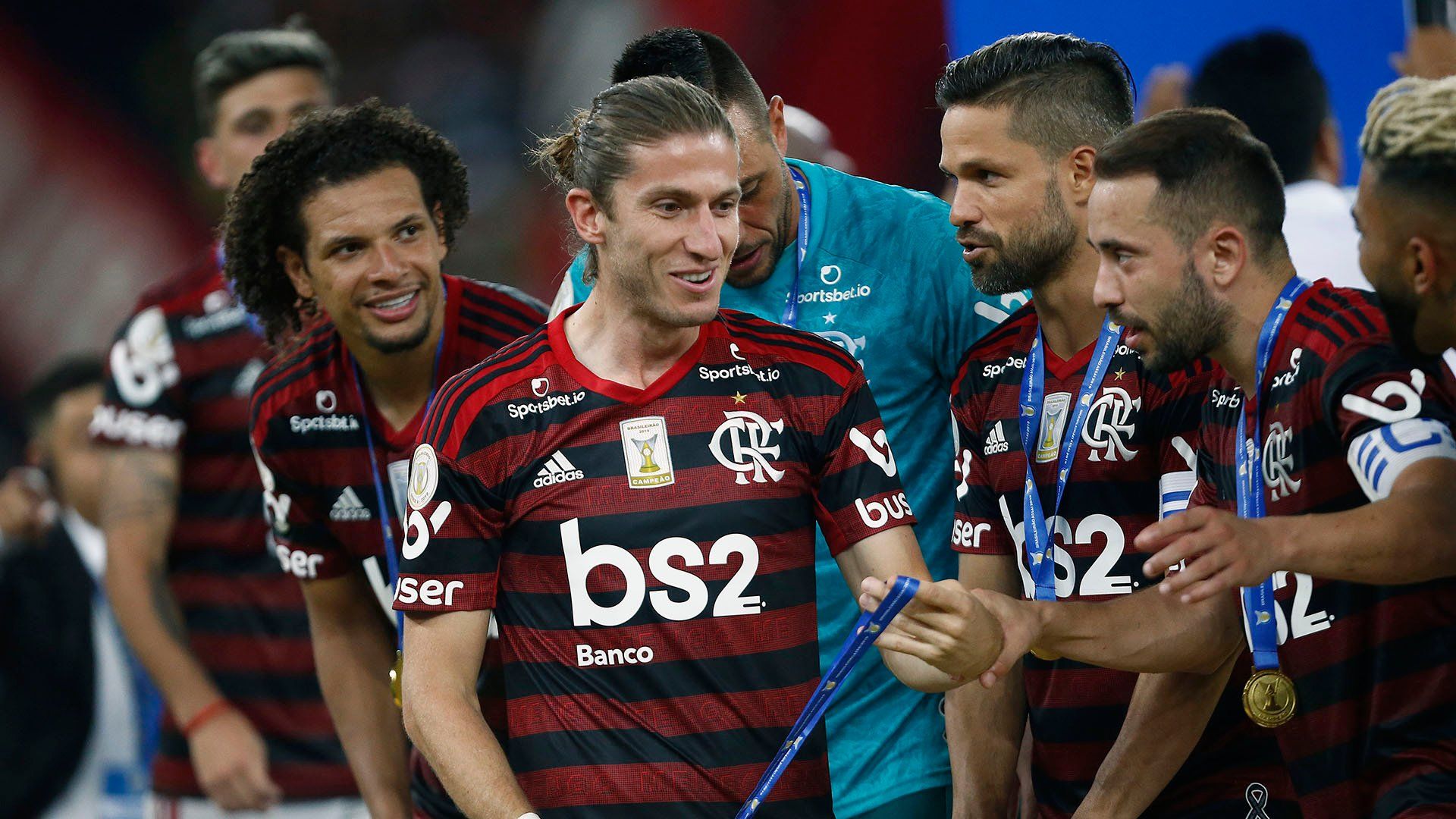Filipe Luís: Vencemos o Brasileiro e a Libertadores, mas temos a ambição de ganhar mais troféus