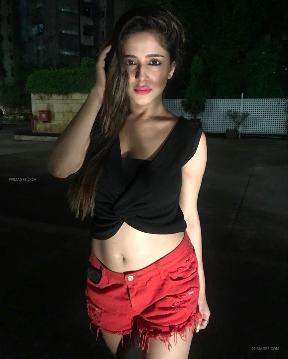 Kate Sharma Hot Beautiful HD Photo / Wallpaper Sharma Hot HD HD Wallpaper