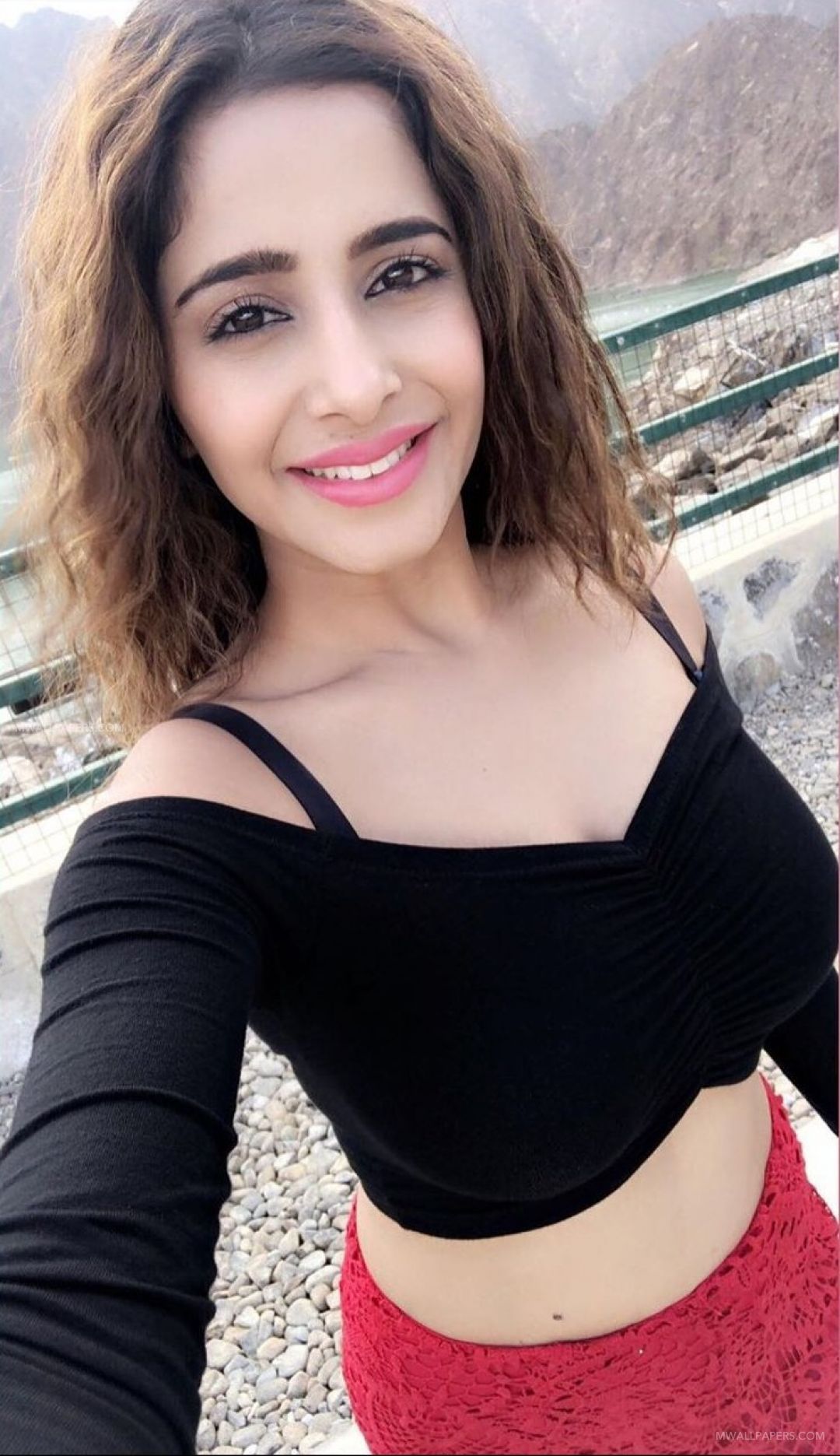 Kate Sharma HD Wallpaper (Desktop Background / Android / iPhone) (1080p, 4k) (1080x1871)