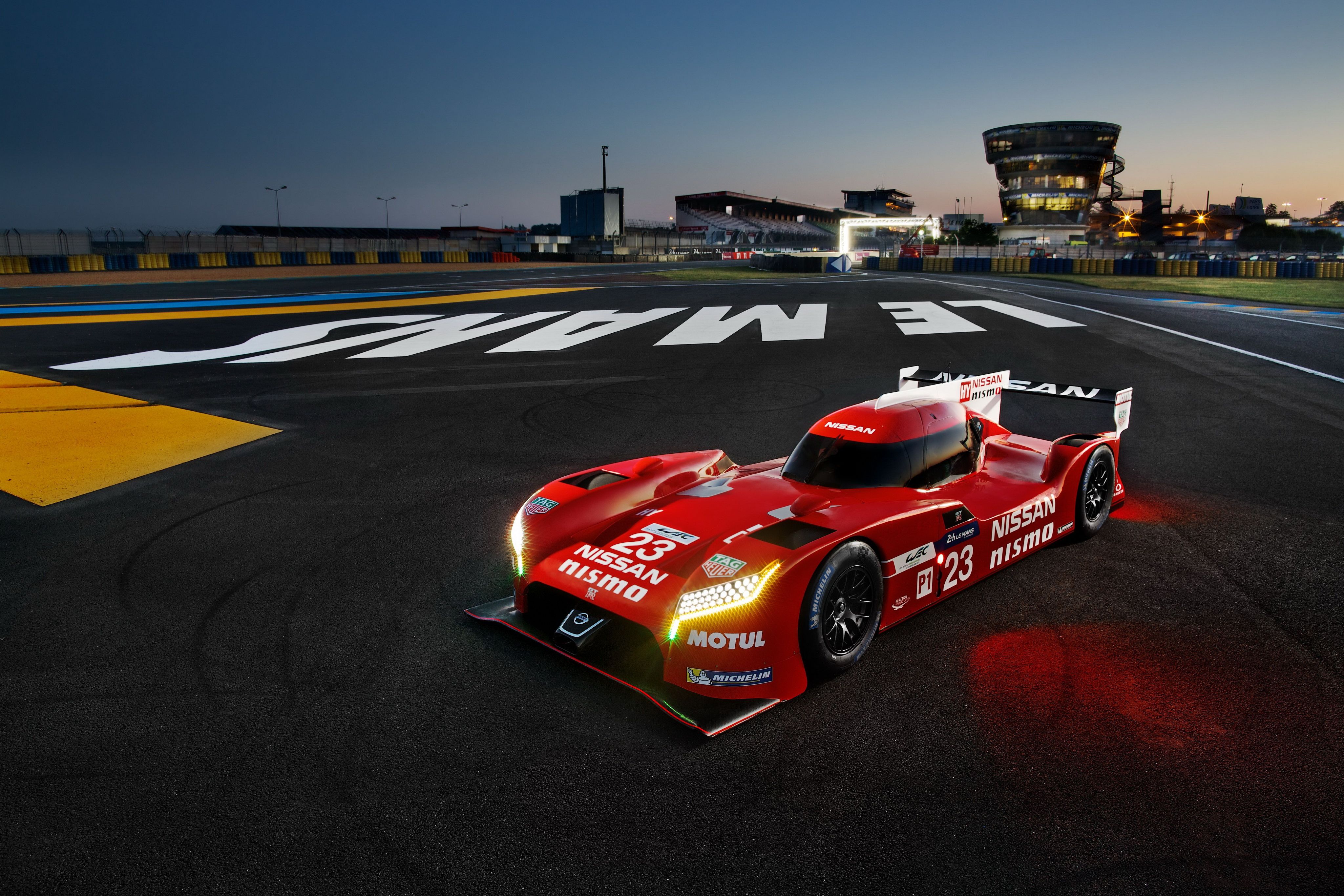 Lmp1 Nissan Gt R Nismo Lm Race Car Wallpaper:4096x2731