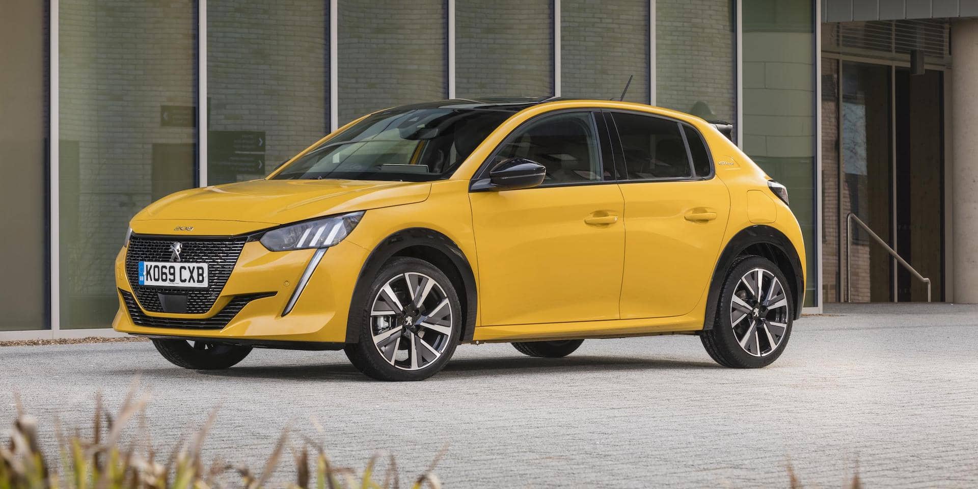 Peugeot 208 (2020). Expert Rating. The Car Expert