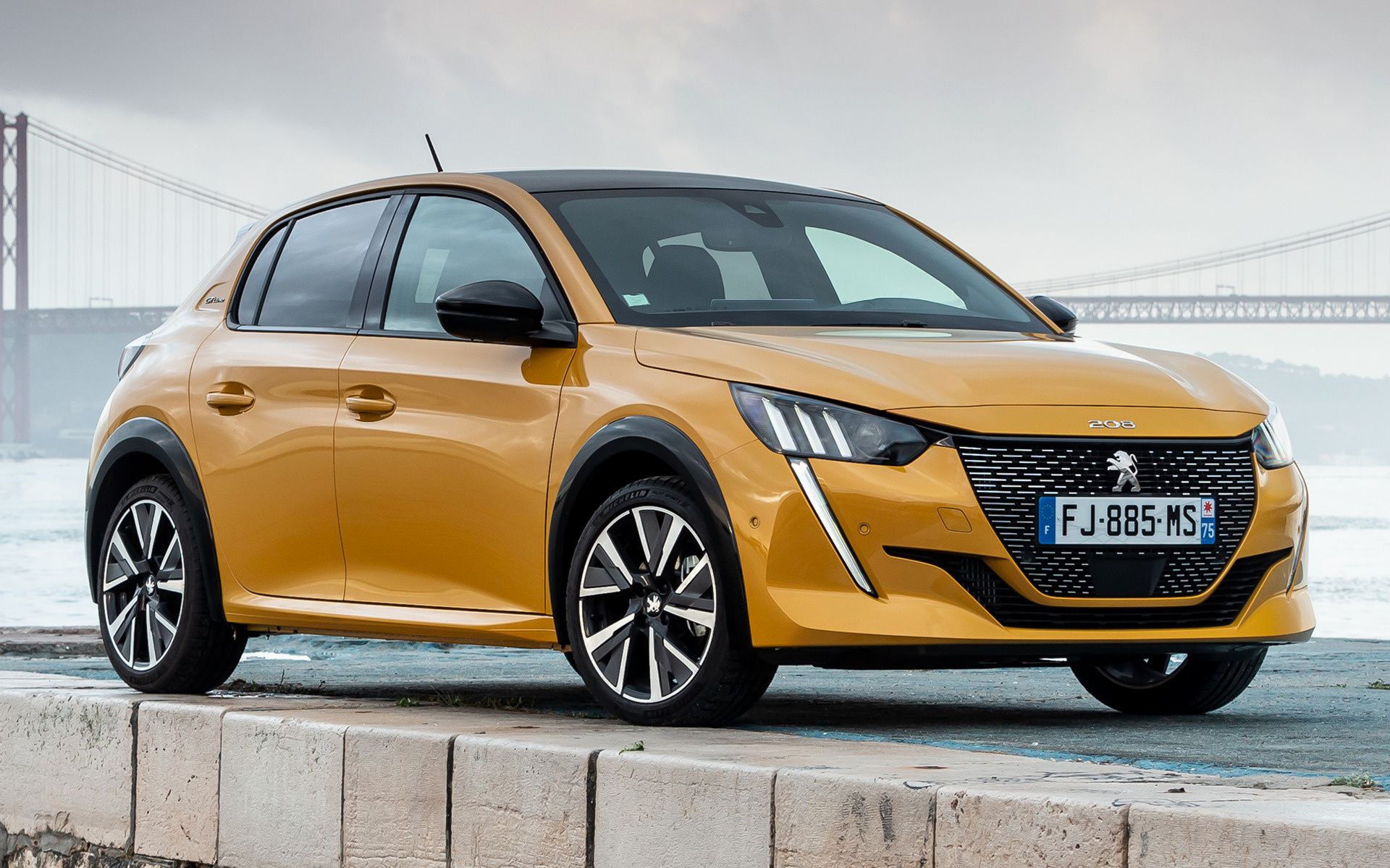 Peugeot 208 GT Line and HD Image