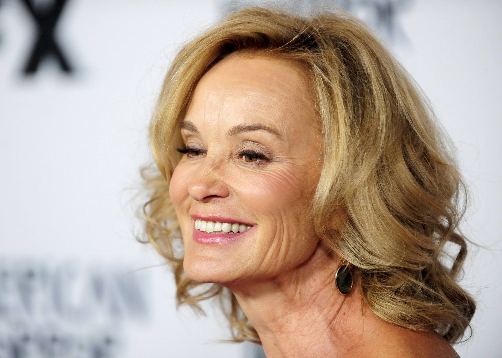 Jessica Lange Smile Wallpaper 55746 1680x1200px