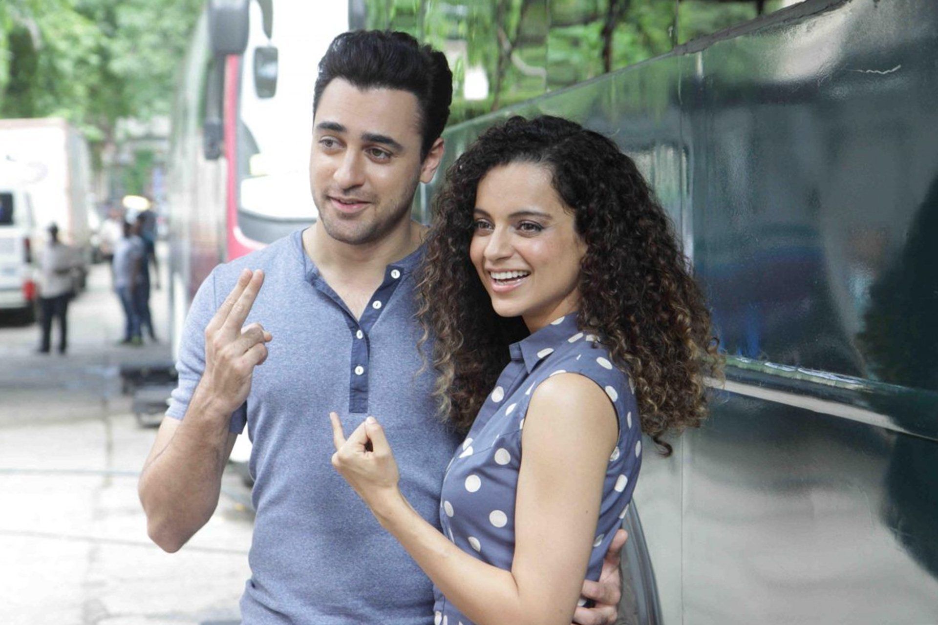 Bollywood Cute Couple Kangana Ranaut And Imran Khan HD Wallpaper