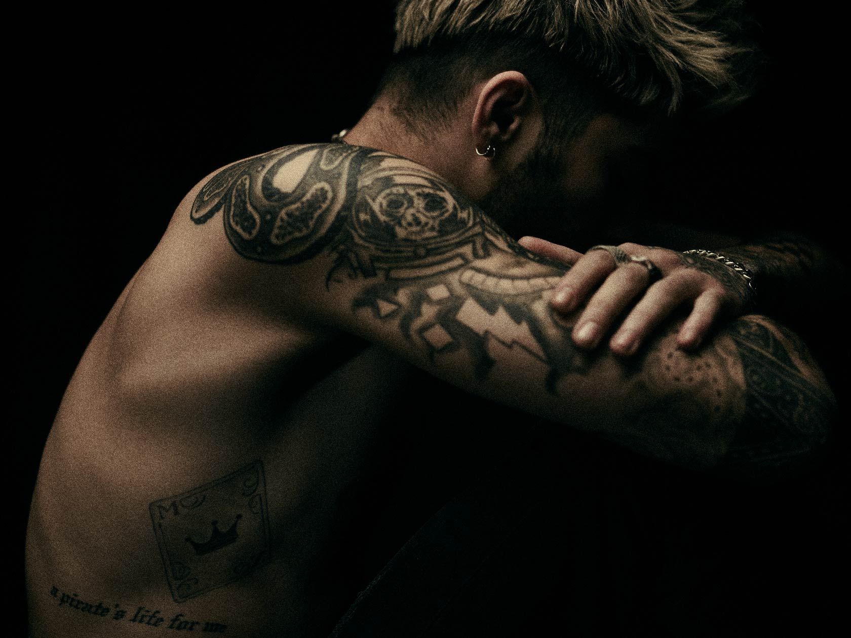 Image result for zayn mind of mine photohoot. Zayn malik tattoos, Zayn malik pics, Zayn mind of mine