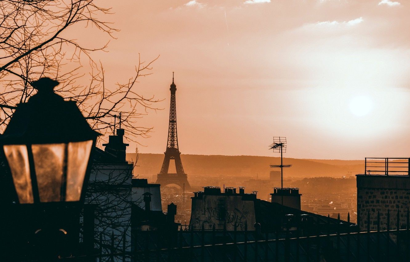 Montmartre Wallpaper