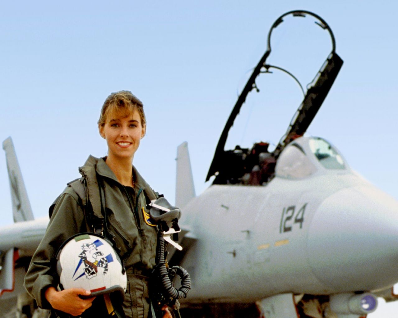 Free download Pilot 18191205 129215 HD Wallpaper Res 1819x1205 DesktopAScom [1819x1205] for your Desktop, Mobile & Tablet. Explore Navy Women Wallpaper. Light Blue Wallpaper, Us Navy Wallpaper, Dark Blue Wallpaper