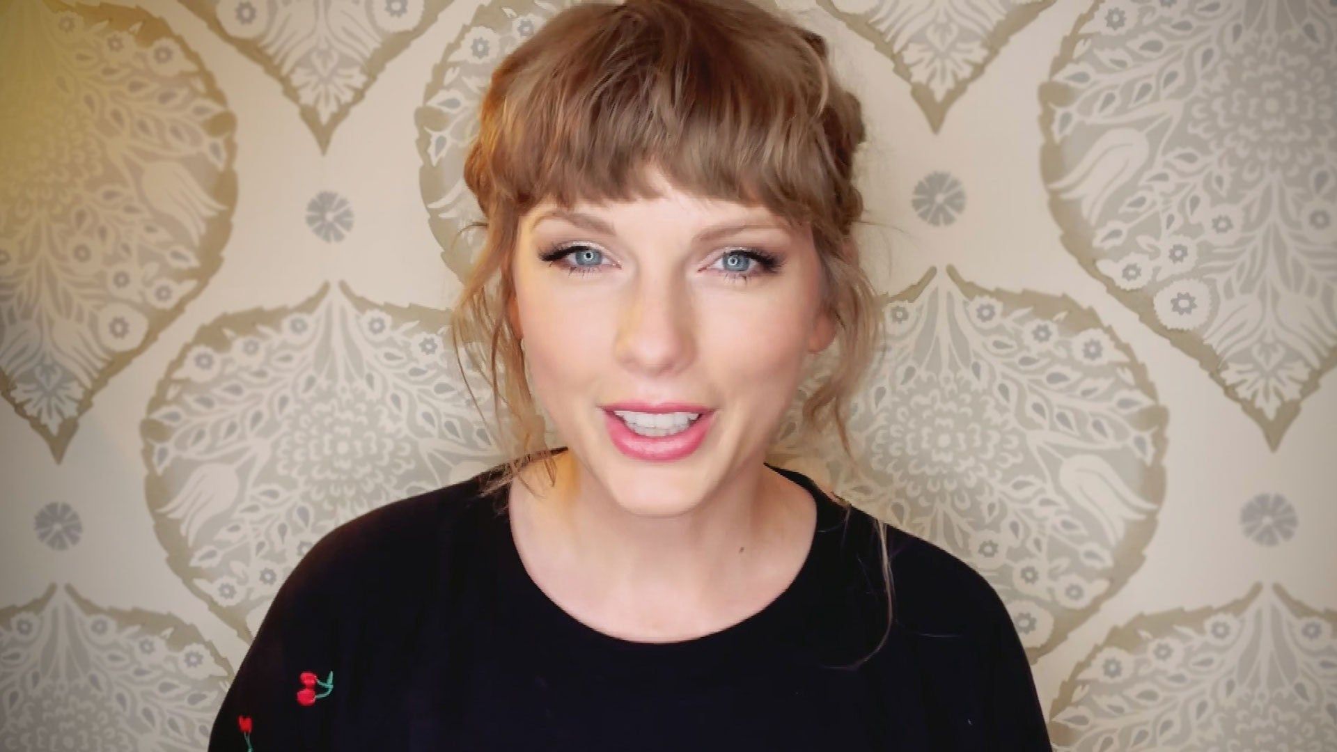 Taylor Swift Shares the Advice She'd Give Her Younger Self Ahead of 2021 GRAMMYs (Exclusive)