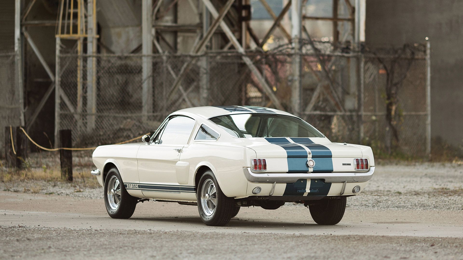 Ford Mustang Picture