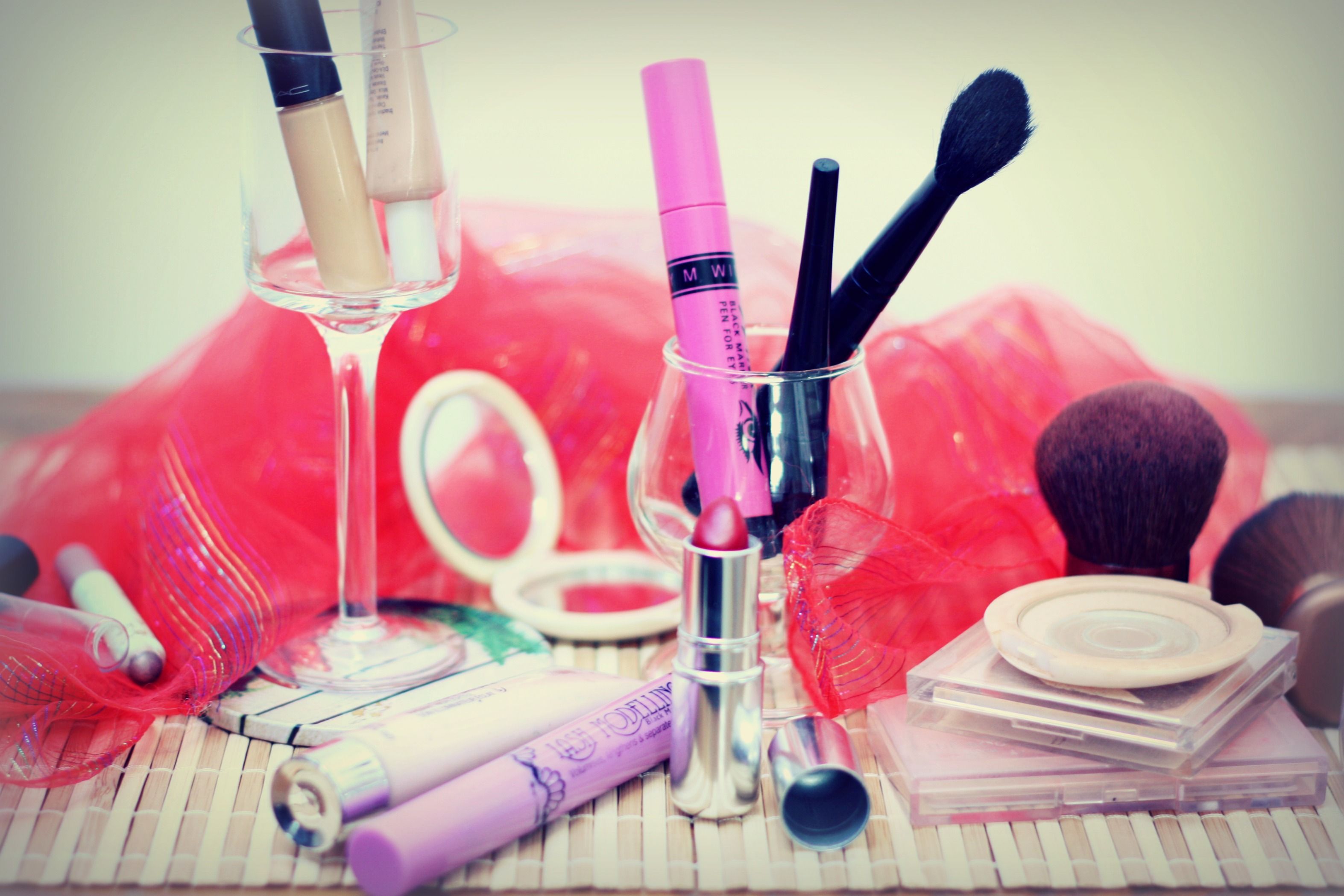 beauty. Makeup wallpaper, Makeup kit, Makeup