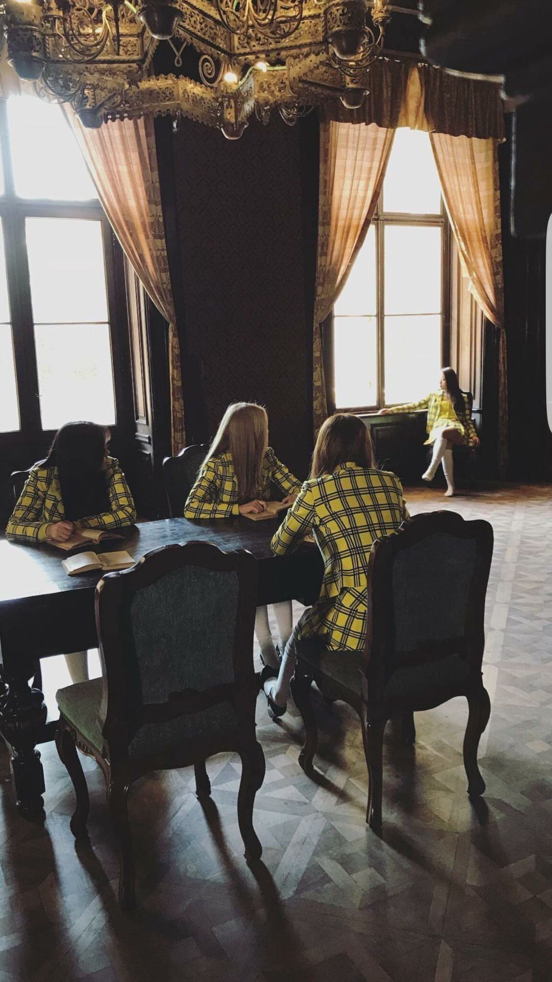 LOONA WALLPAPERS yyxy Wallpaper