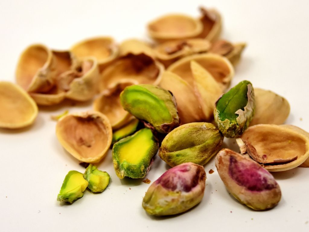 Desktop wallpaper pistachios, dry fruits, close up, HD image, picture, background, 7eaf72