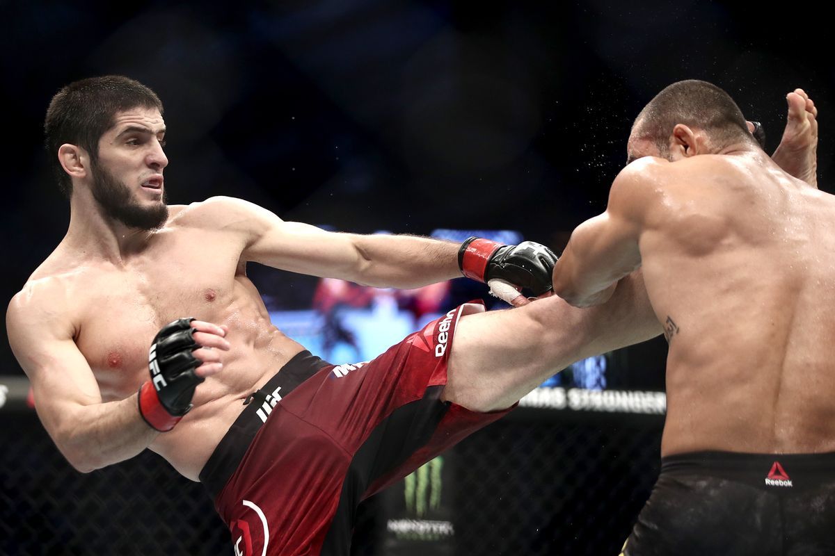 Makhachev vs. Dober picks: Odds, bet splits, DFS lineup strategy advice for UFC 259 main event