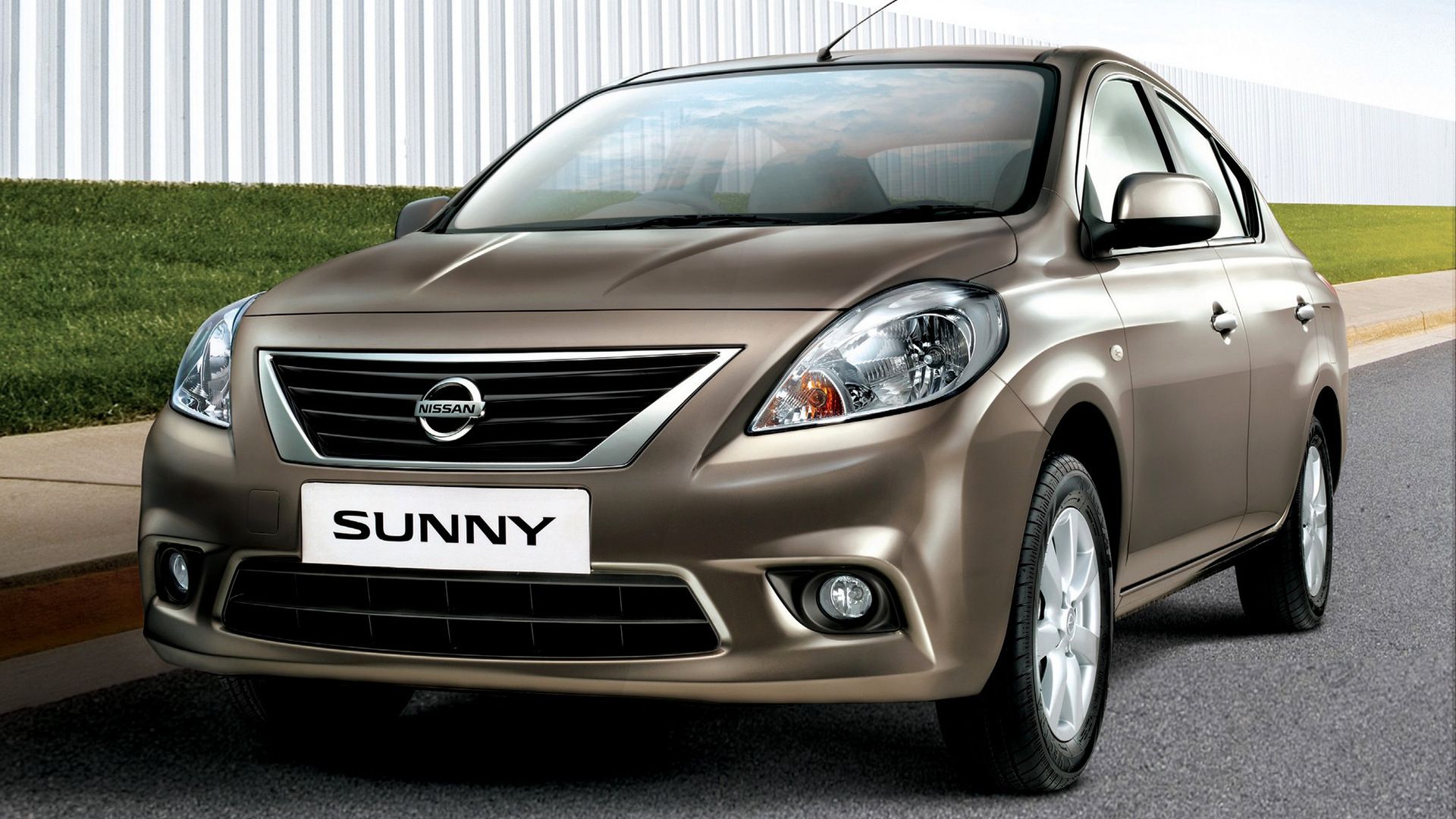 Nissan Sunny and HD Image