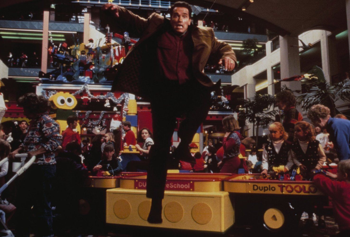 Jingle All The Way 1996 Watch in HD for Free