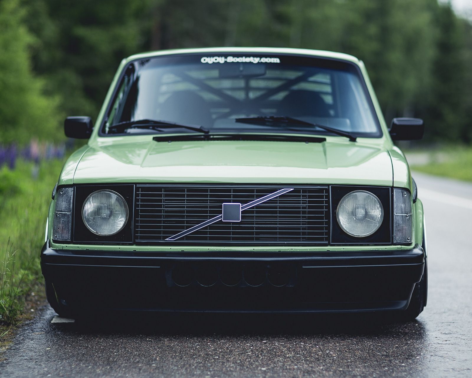 Volvo 242 Custom by Patrick Lindgren 2 Travel Wallpaper
