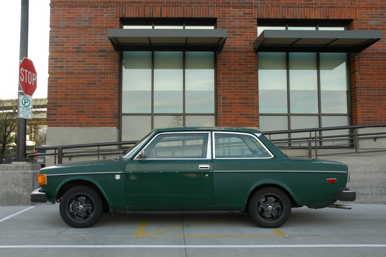 Volvo 142 Amazing Photo on OpenISO.ORG of Cars. Volvo 142 download wallpaper