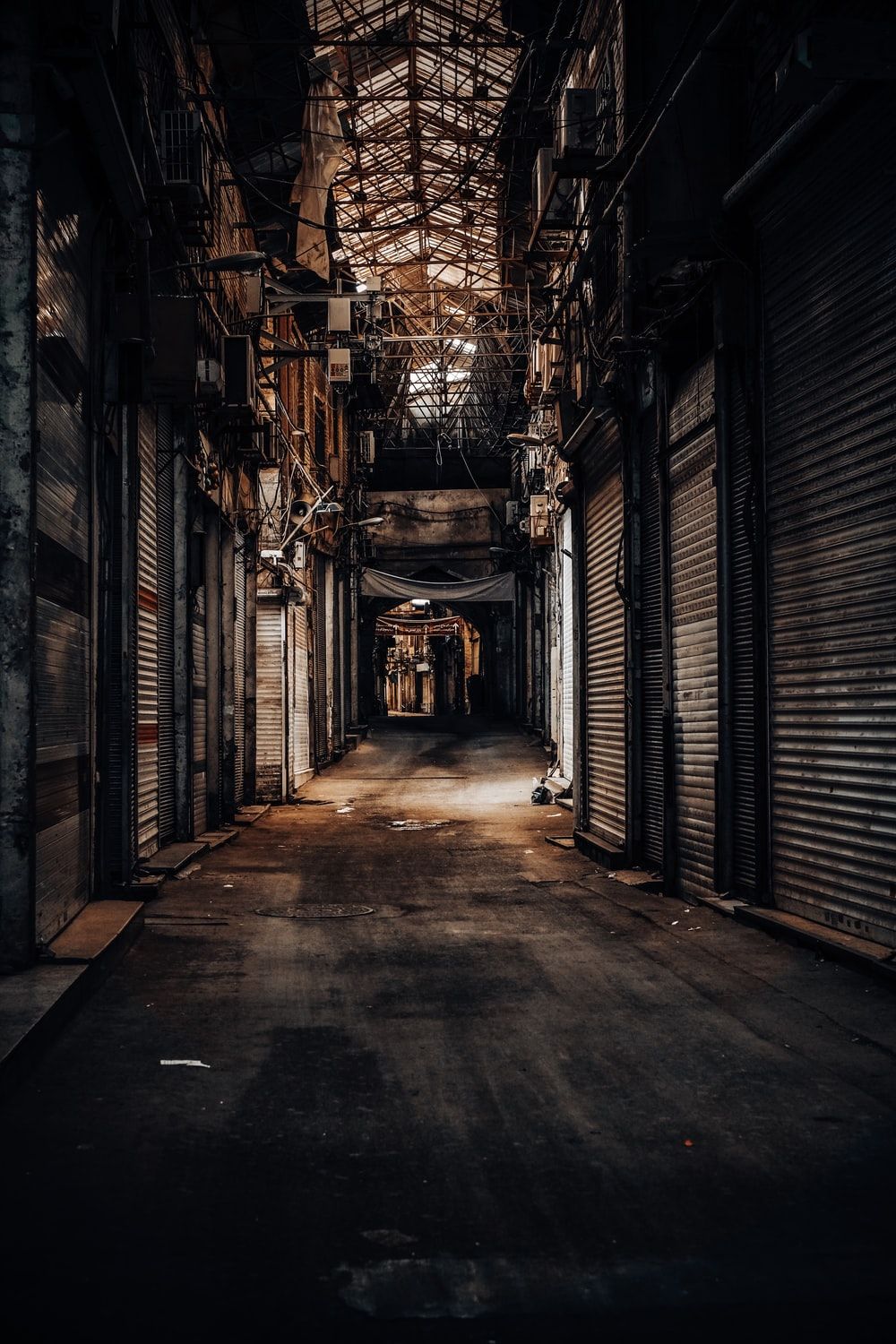 Dark Alleyway Picture. Download Free Image