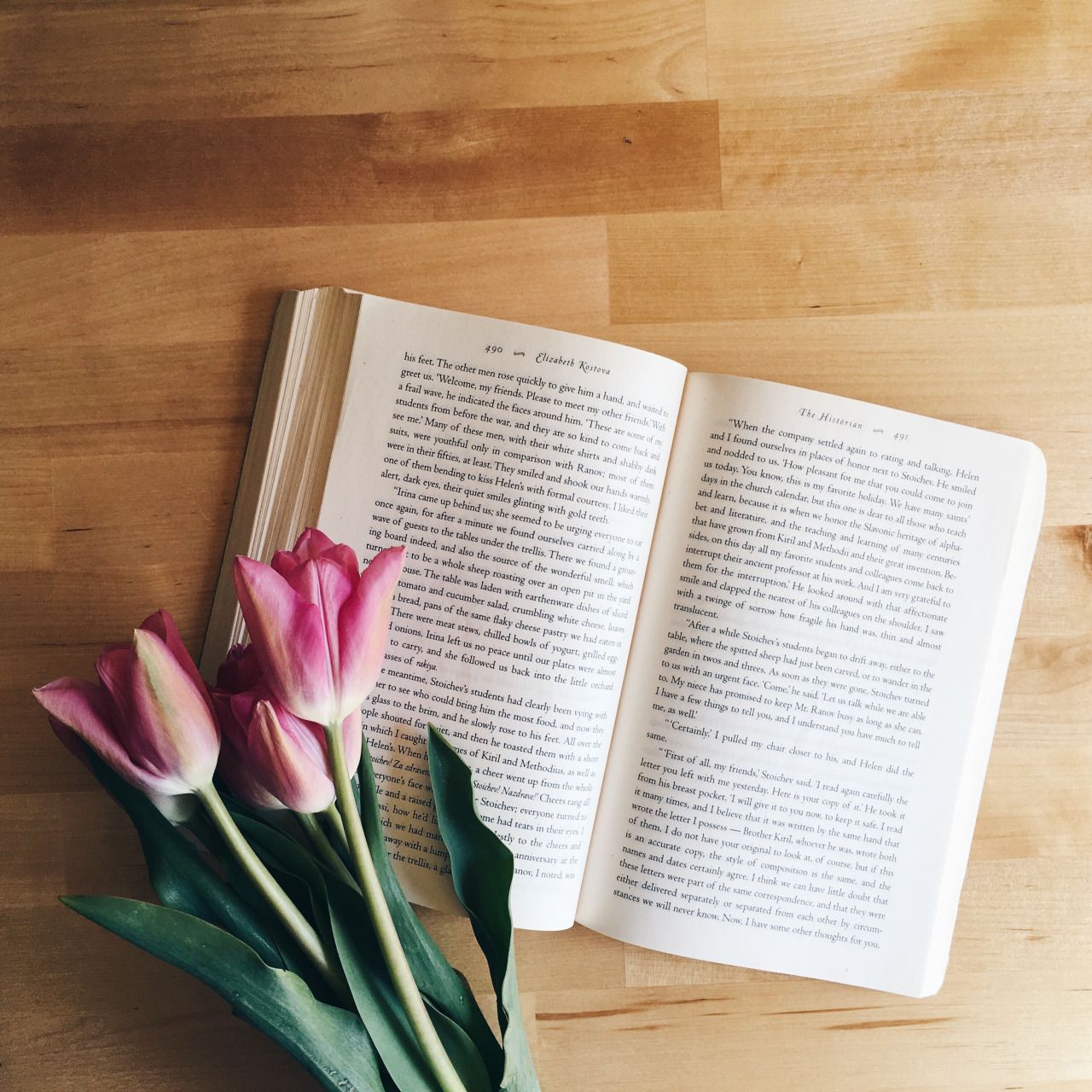 readstoescape: “ Books and tulips. My heart ”. Book flowers, Bookstagram inspiration, Books