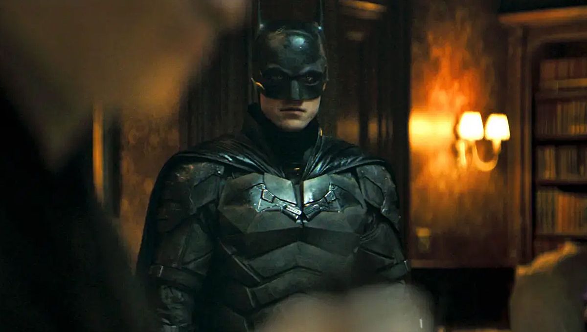 The Batman Set Photo Tease a Tough Winter for Bruce Wayne. Den of Geek