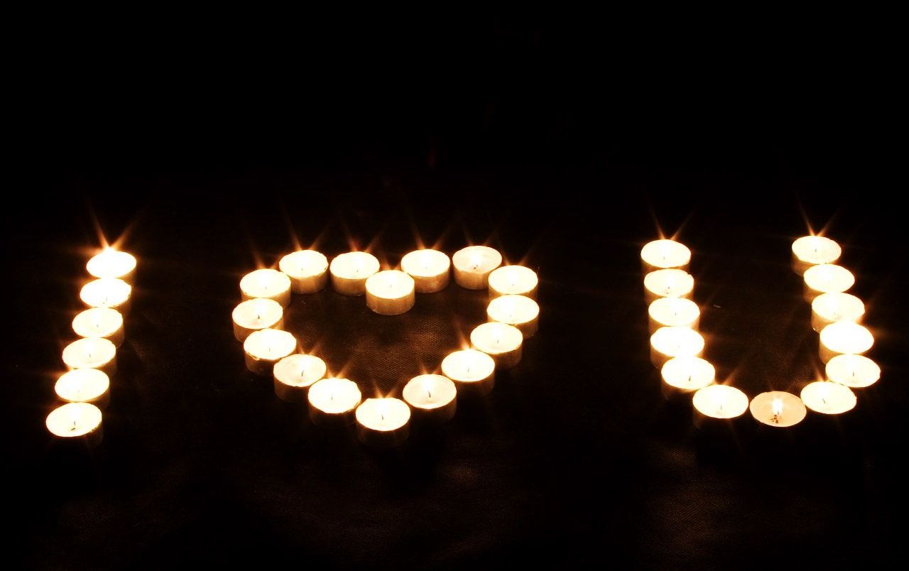 Candle love sign wallpaper. Candle love sign