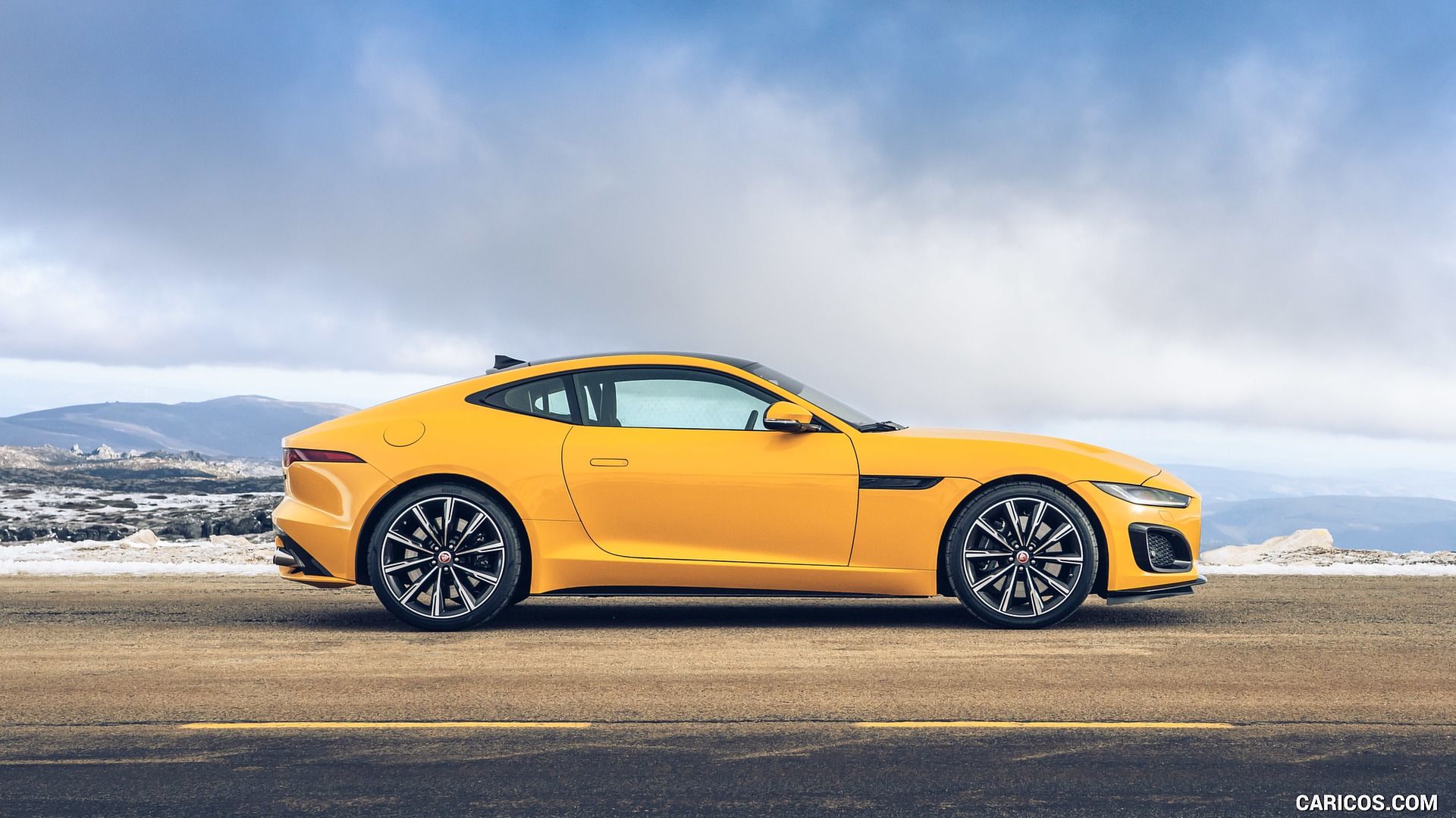 Jaguar F TYPE R Coupe AWD (Color: Sorrento Yellow). HD Wallpaper