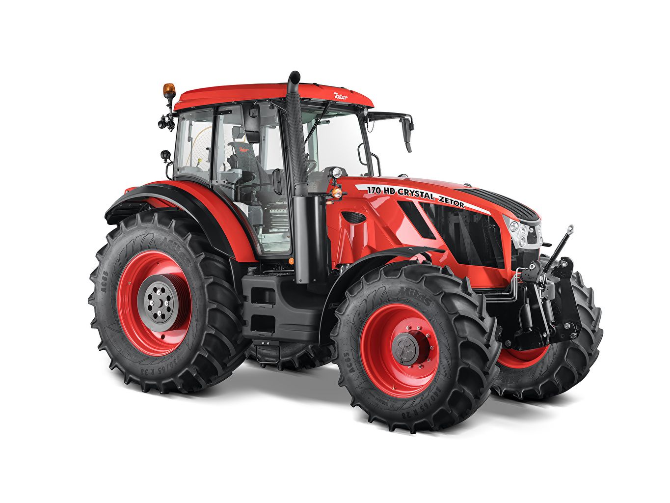 image tractors Zetor Crystal HD 170, 2018 Red White background