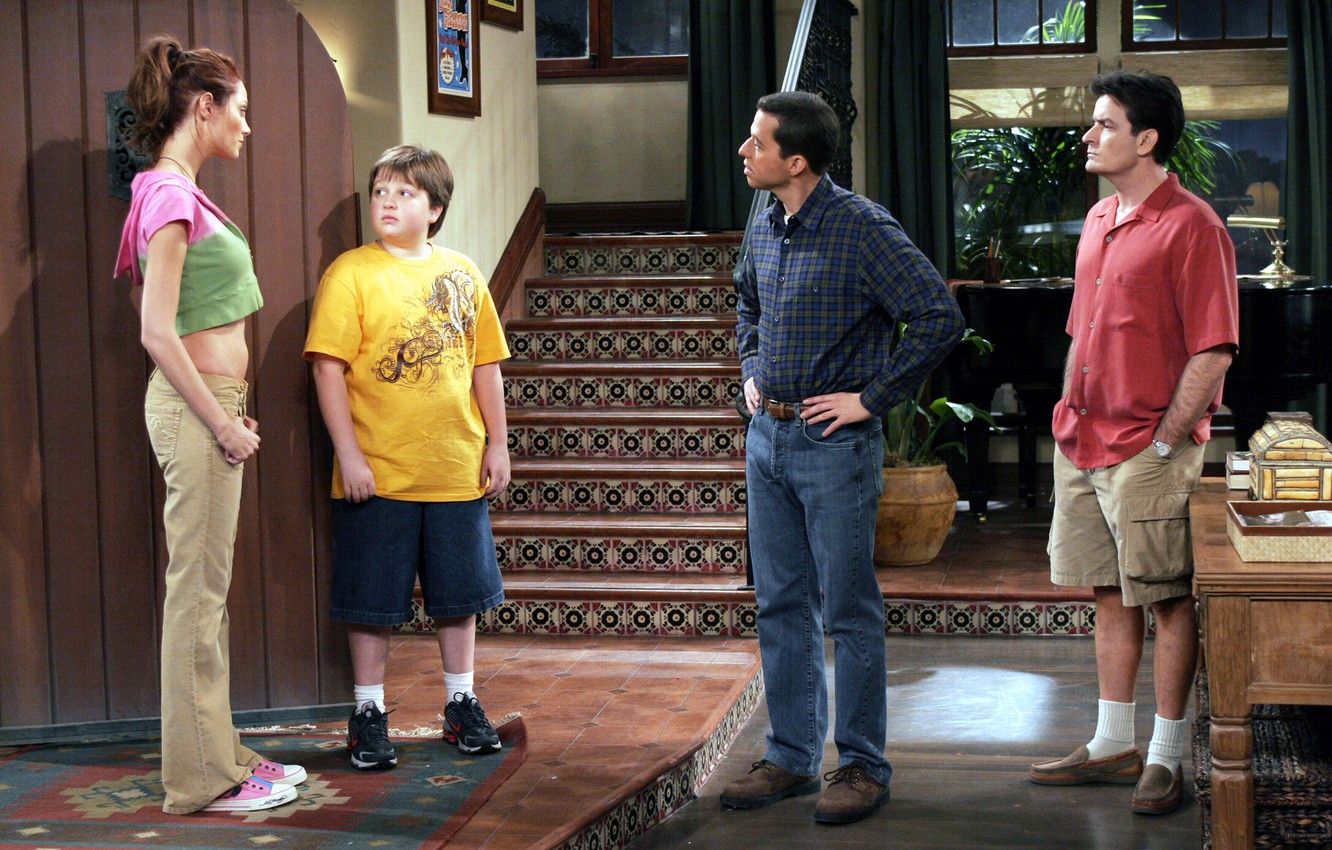 Wallpaper the series, actors, characters, April Bowlby, Charlie Sheen, John Cryer, Jake Harper, Charlie Harper, Alan Harper, Two and a half men, Angus T. Jones, Two and a Half Men, Candy image