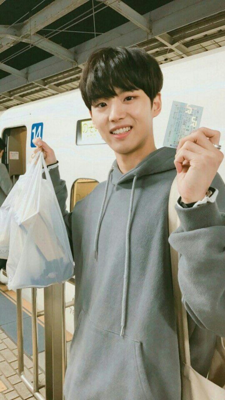 image about ✰ pentagon, hongseok. See more about pentagon, hongseok and kpop