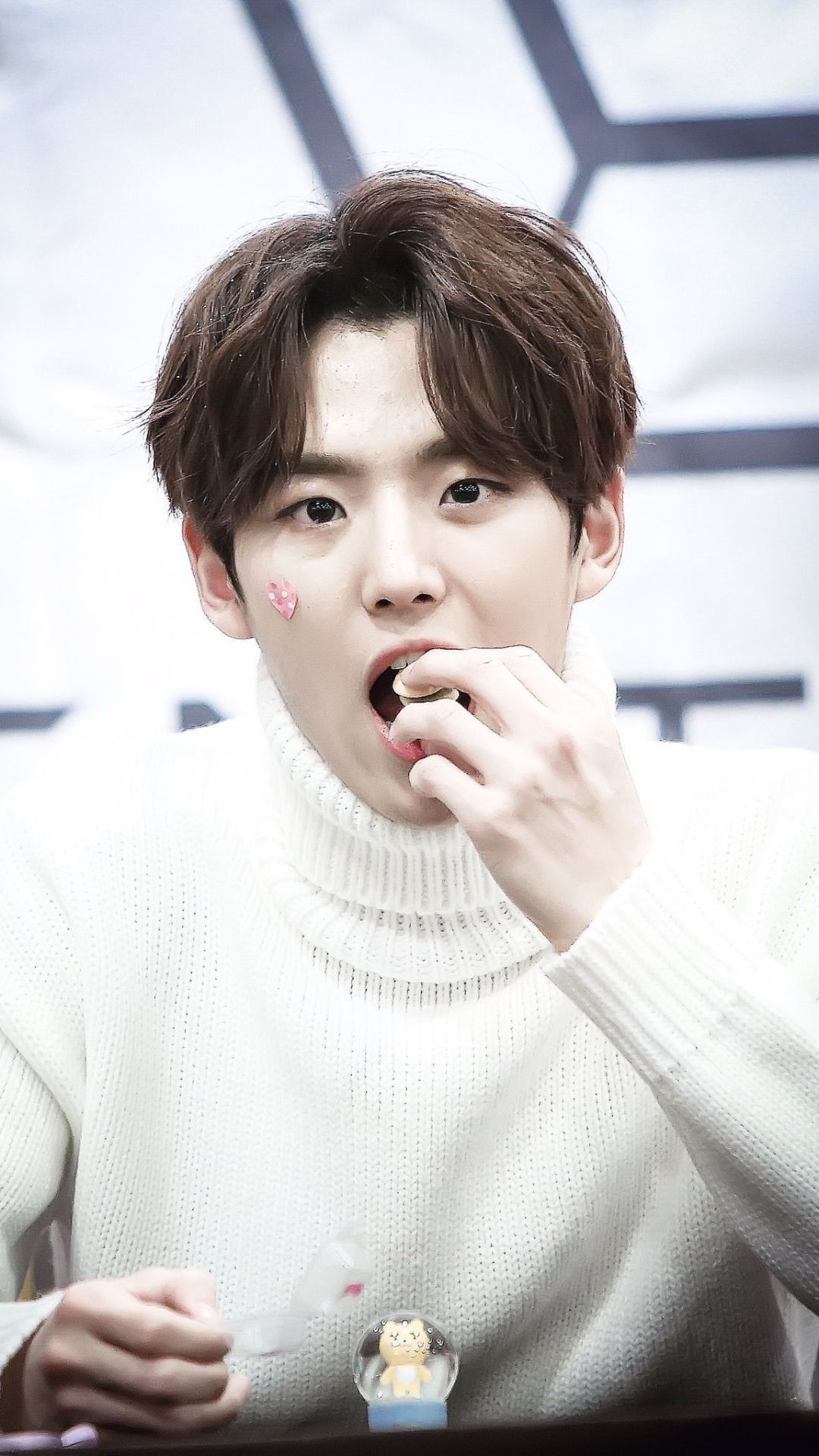 hongseok wallpaper