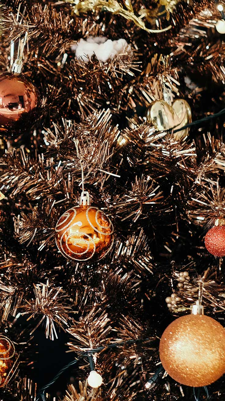 Free Stunning Christmas Wallpaper Background For iPhone